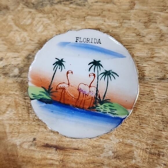 Miniature Vintage Flamingo and Palm Tree Trinket Plate - Picture 1 of 4